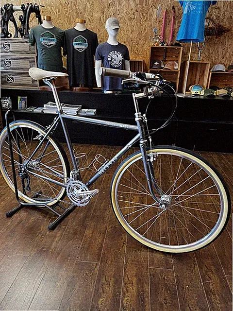 2016 Velo Orange Campeur 55cm – Premium Custom Build Bicycle NEW