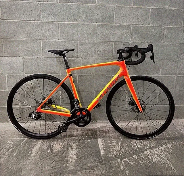 Specialized Roubaix Sport – Size 56cm – SRAM Red eTap – Carbon Road Bike